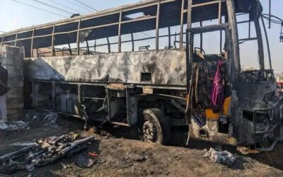 76 PASSENGERS ESCAPE UNHURT AFTER FIRE GUTS POWER TOOLS BUS ALONG GREAT NORTH ROAD